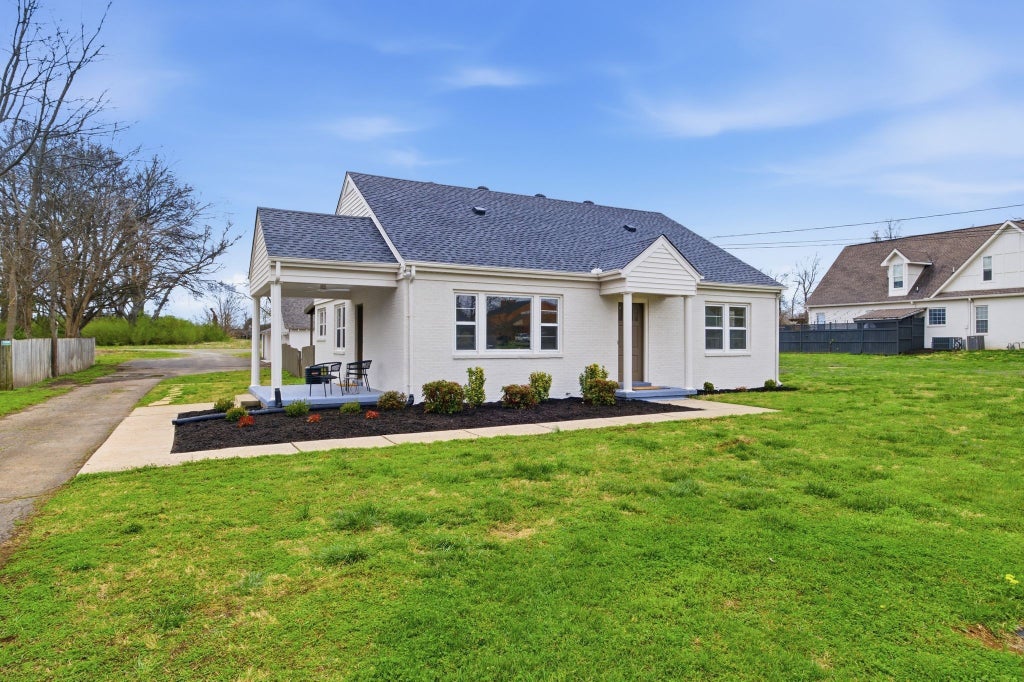 103 College St, Smyrna