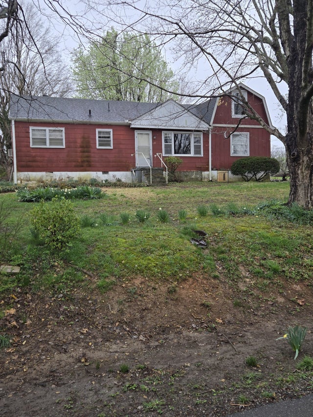 790 Draughon Dr, Greenbrier