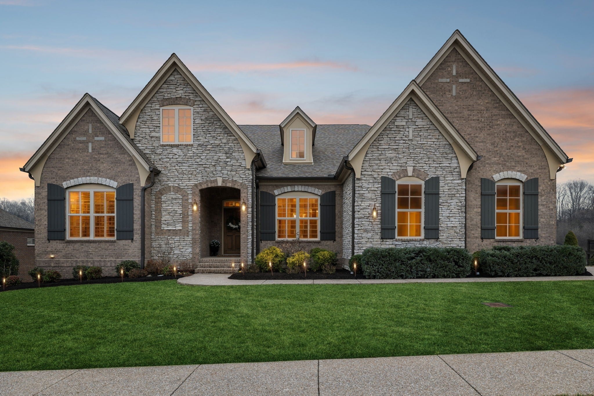 Photo of Listing #3147826