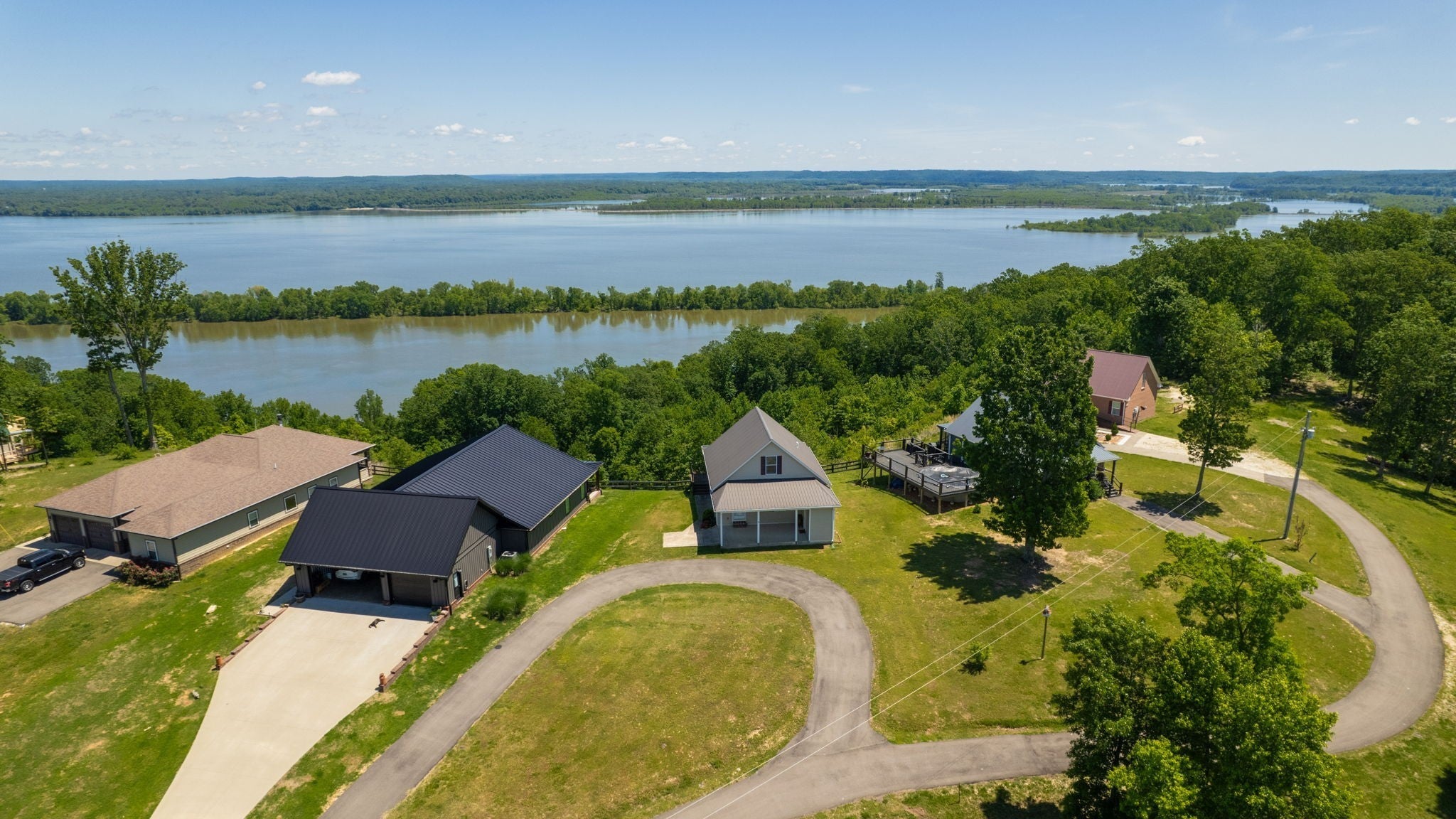 Photo of Listing #3148283