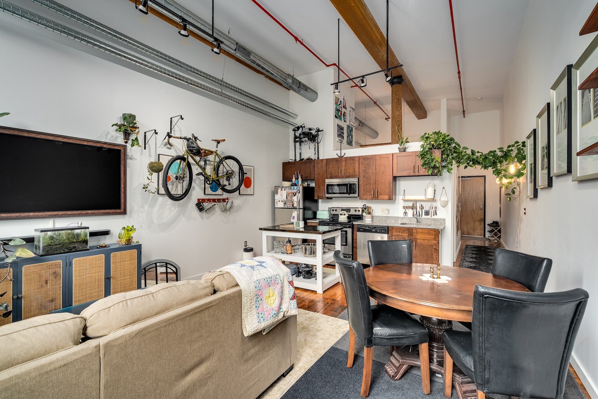 Photo of Listing #3148293