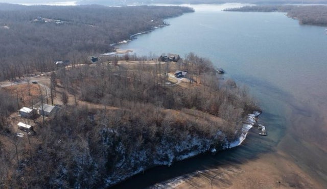 111 Portalatin Pointe, Stewart