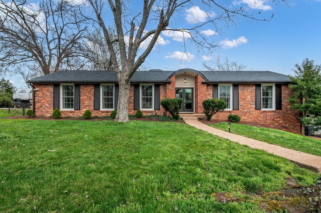 68 Vaughns Gap Rd, Nashville