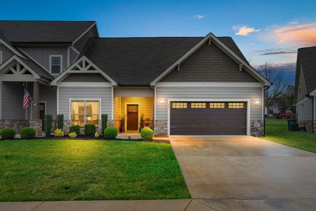 52 Island Way, Winchester