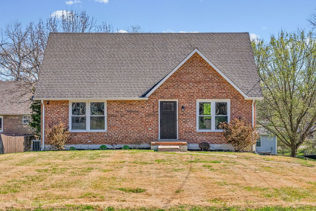 1815 Palamino Dr, Clarksville