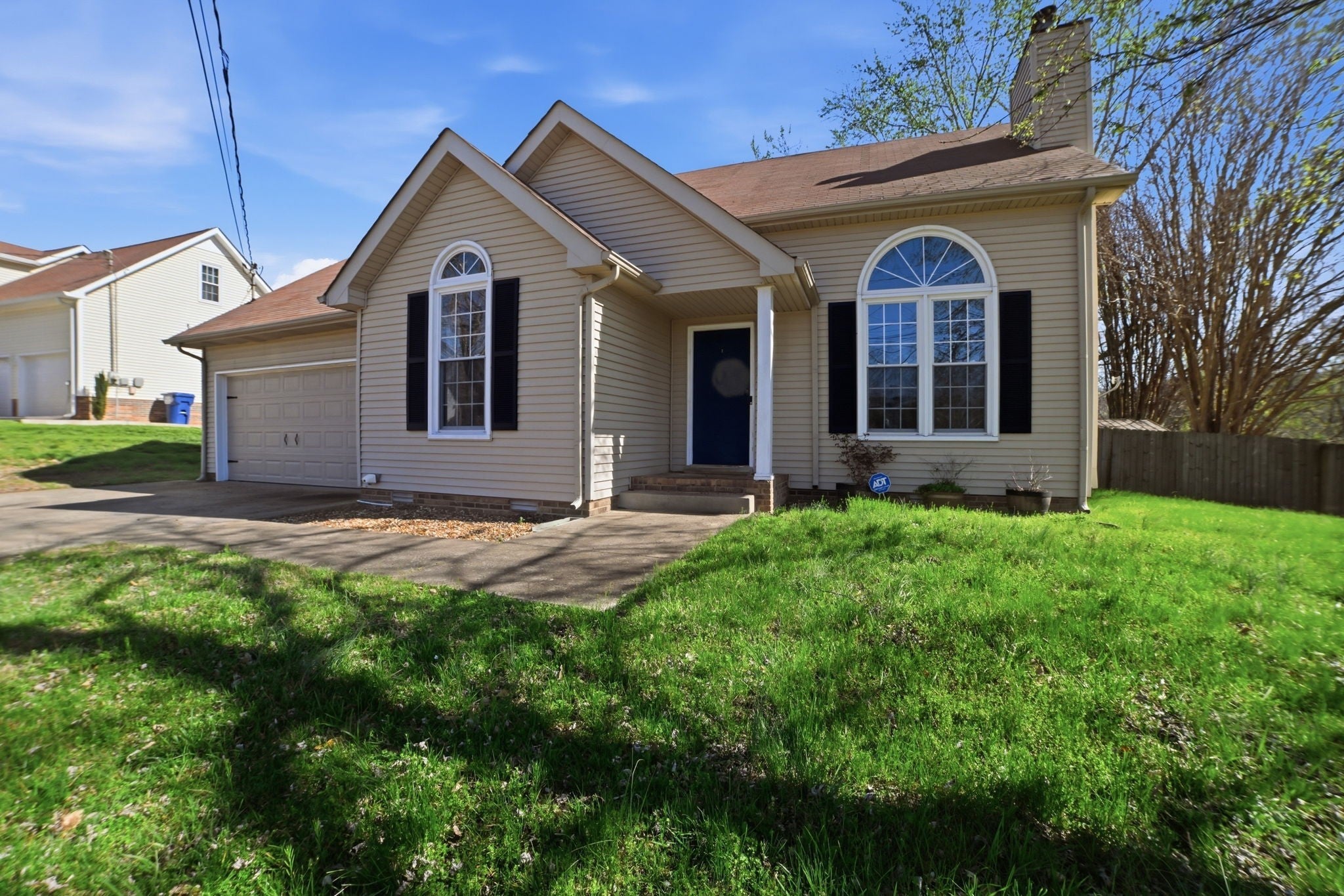 Photo of Listing #3149042