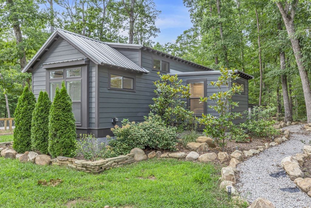 238 Mountain Laurel, Monteagle