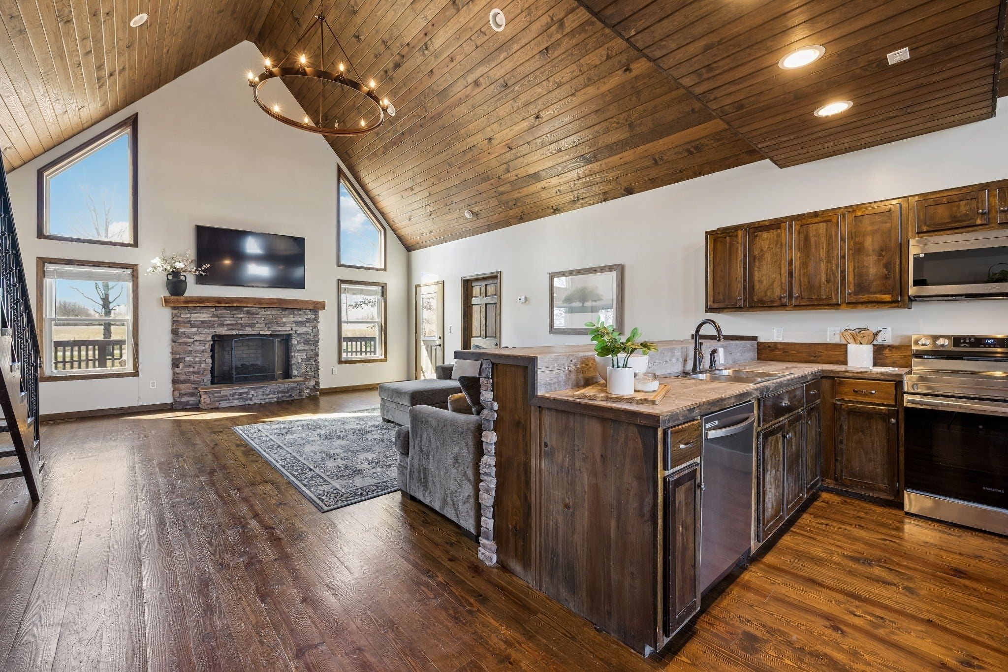 Photo of Listing #3149303