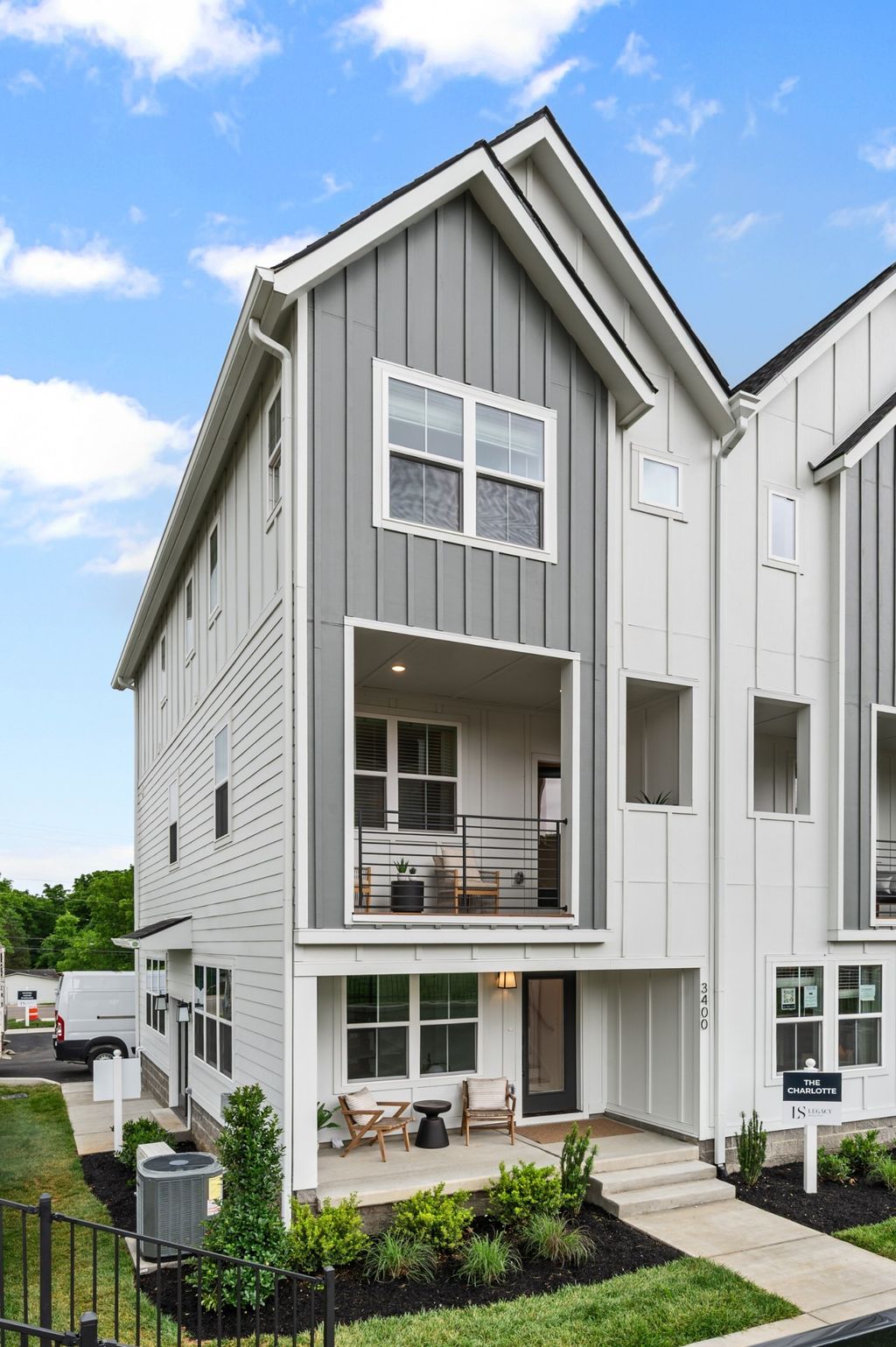 137 Hart Ln, Nashville