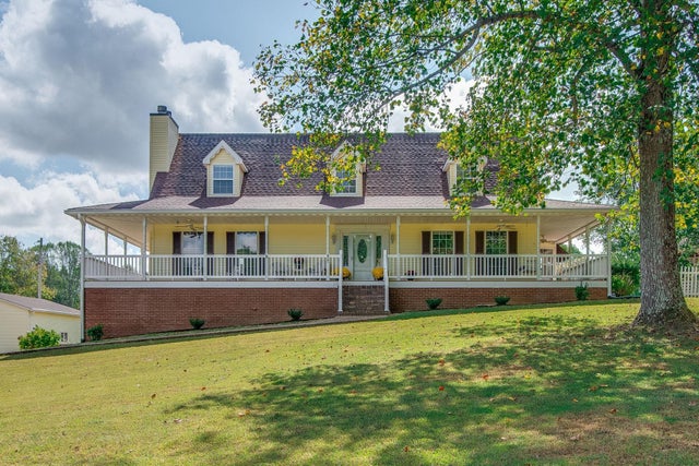 6761 Hall Rd, Greenbrier