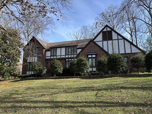 707 Lakeland Dr, McMinnville