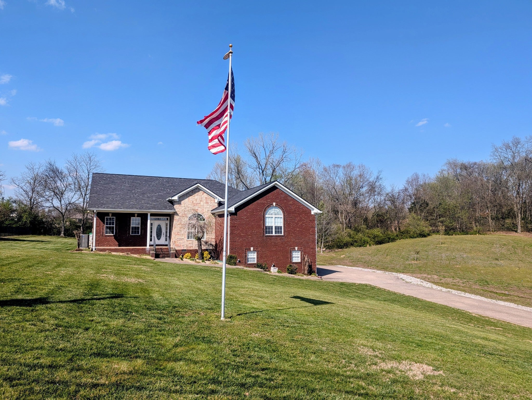 Photo of Listing #3149575