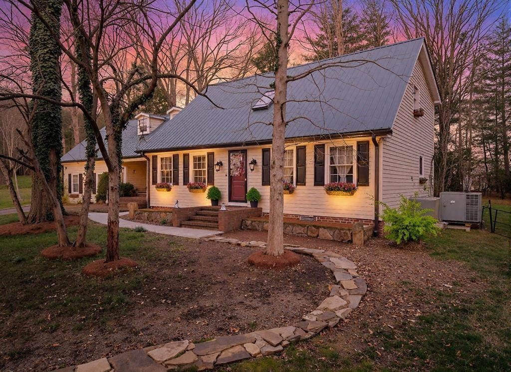 1439 Thomas Cir, Cookeville