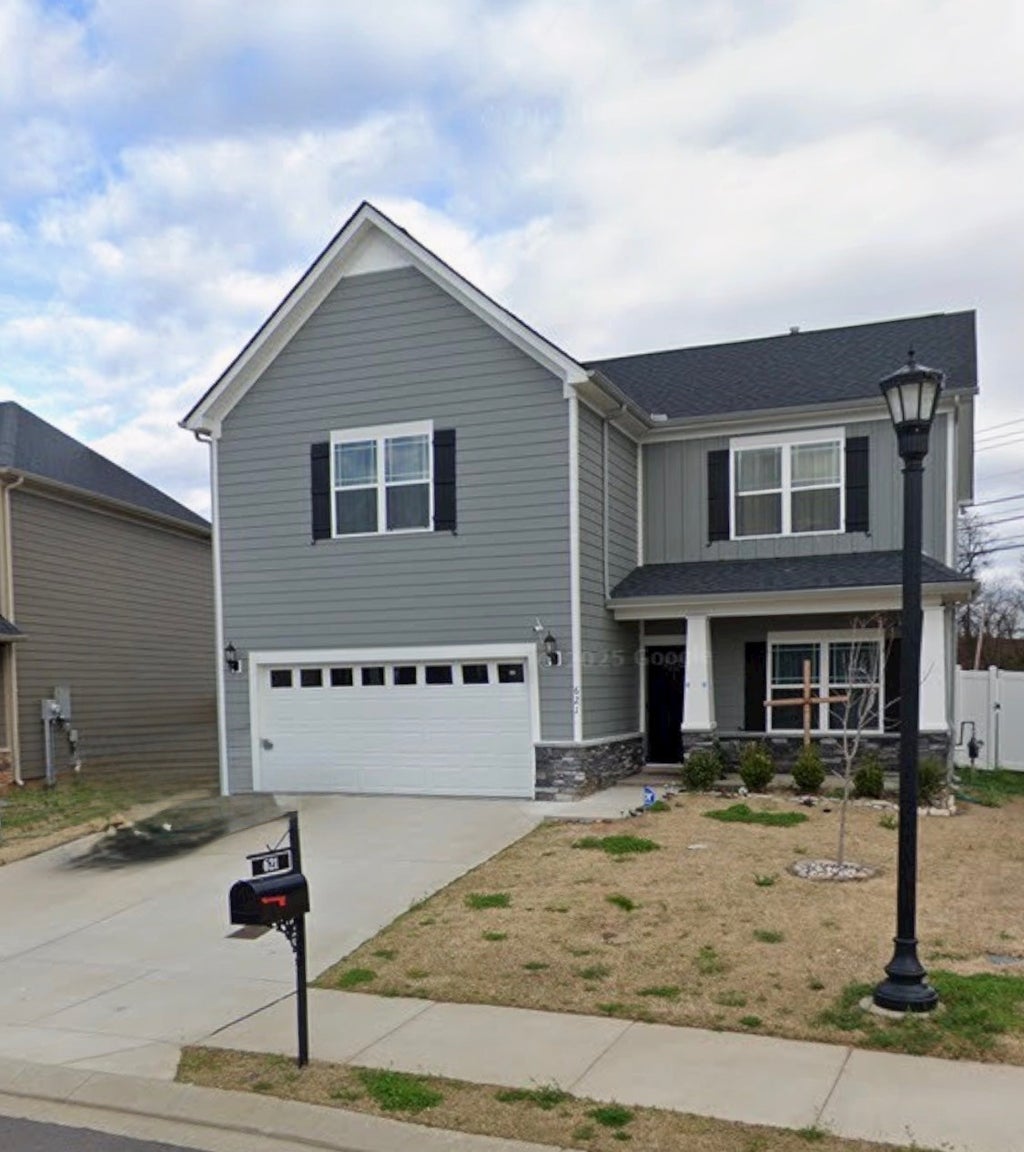 621 High Echelon Cir, Smyrna