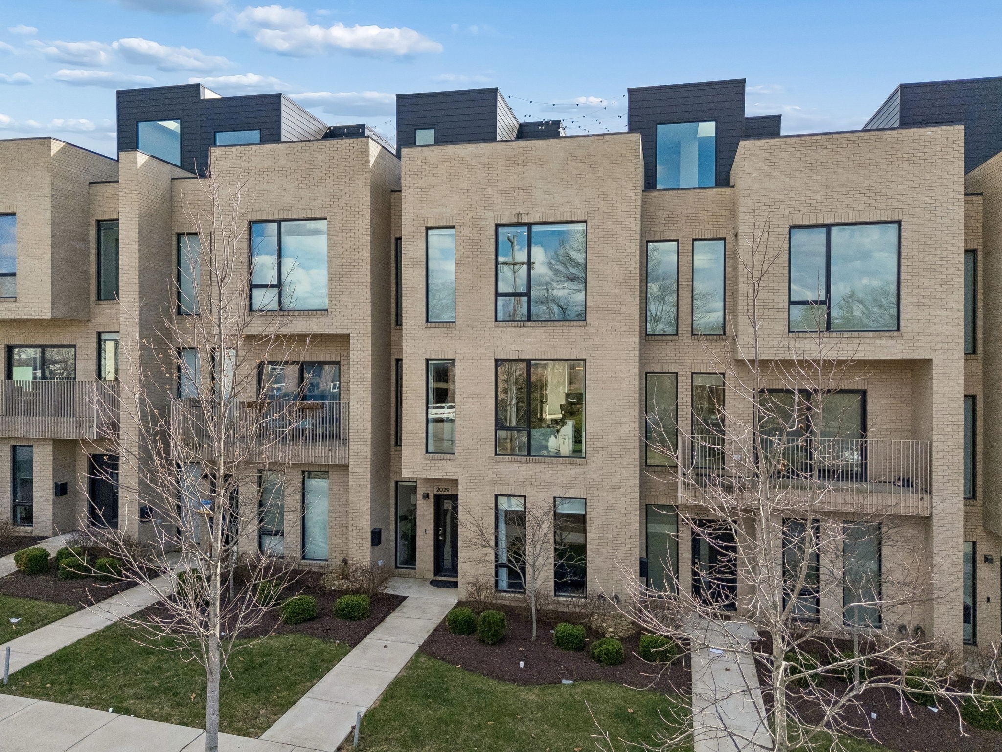 Photo of Listing #3150165