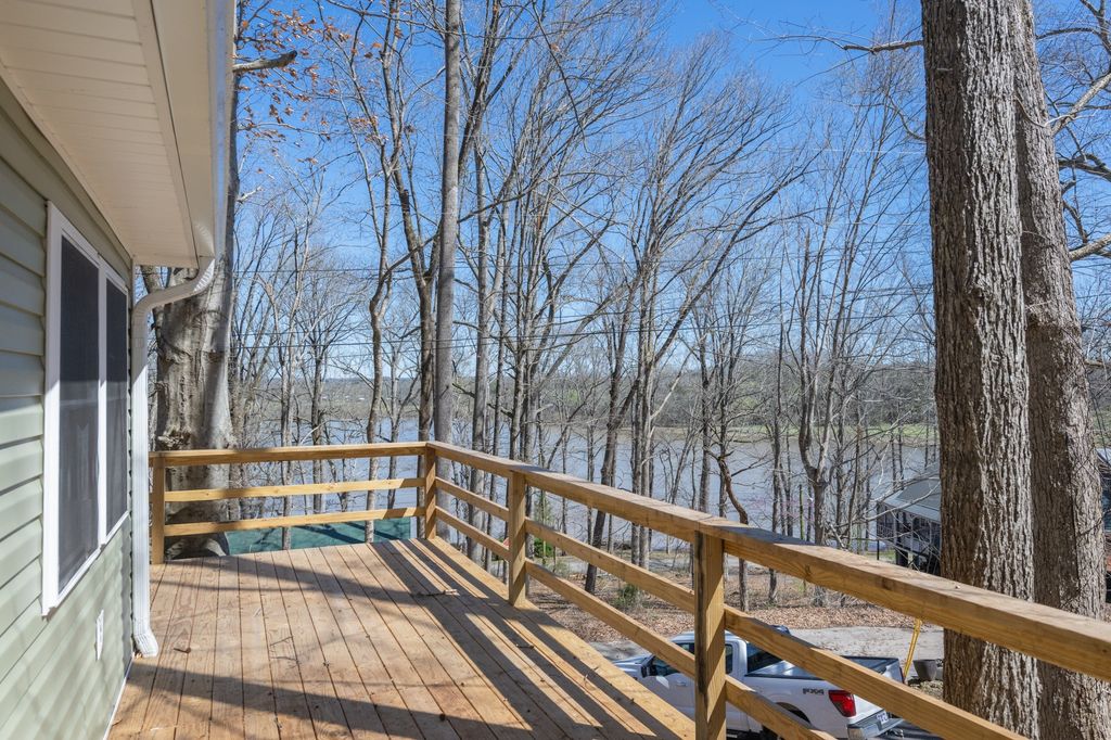 159 Hanklochte Dr, Decaturville