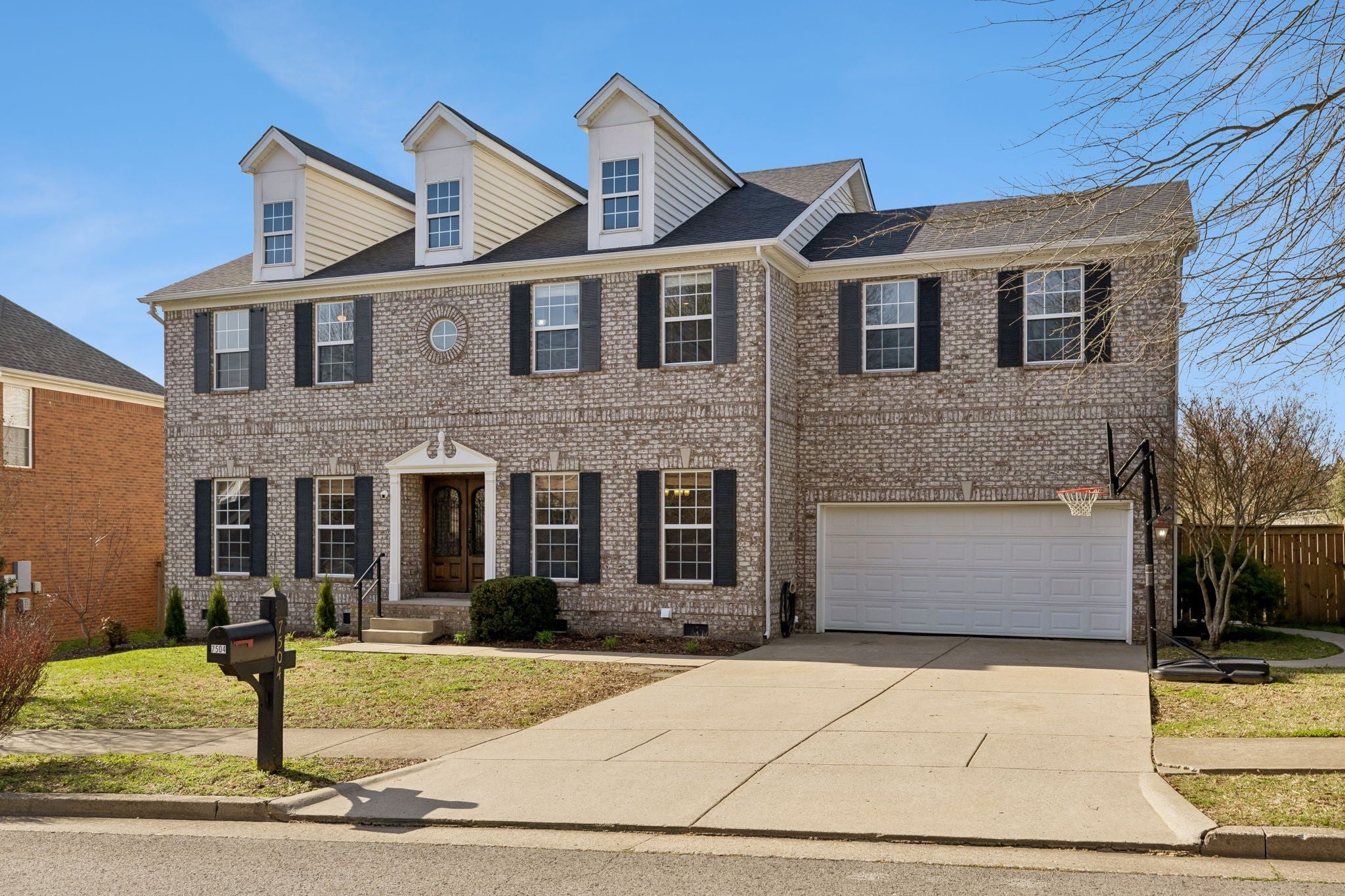 Photo of Listing #3152495