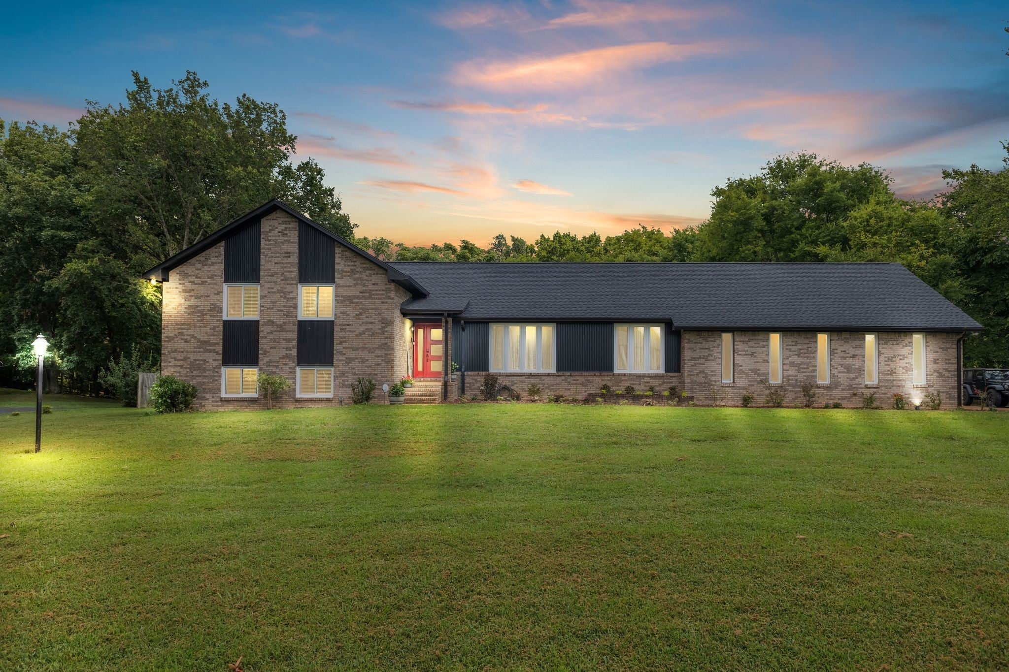 Photo of Listing #3152575