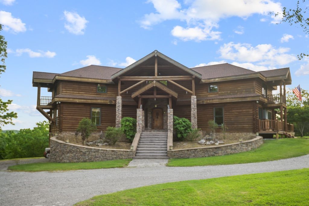 131 Bluff Line Dr, McMinnville