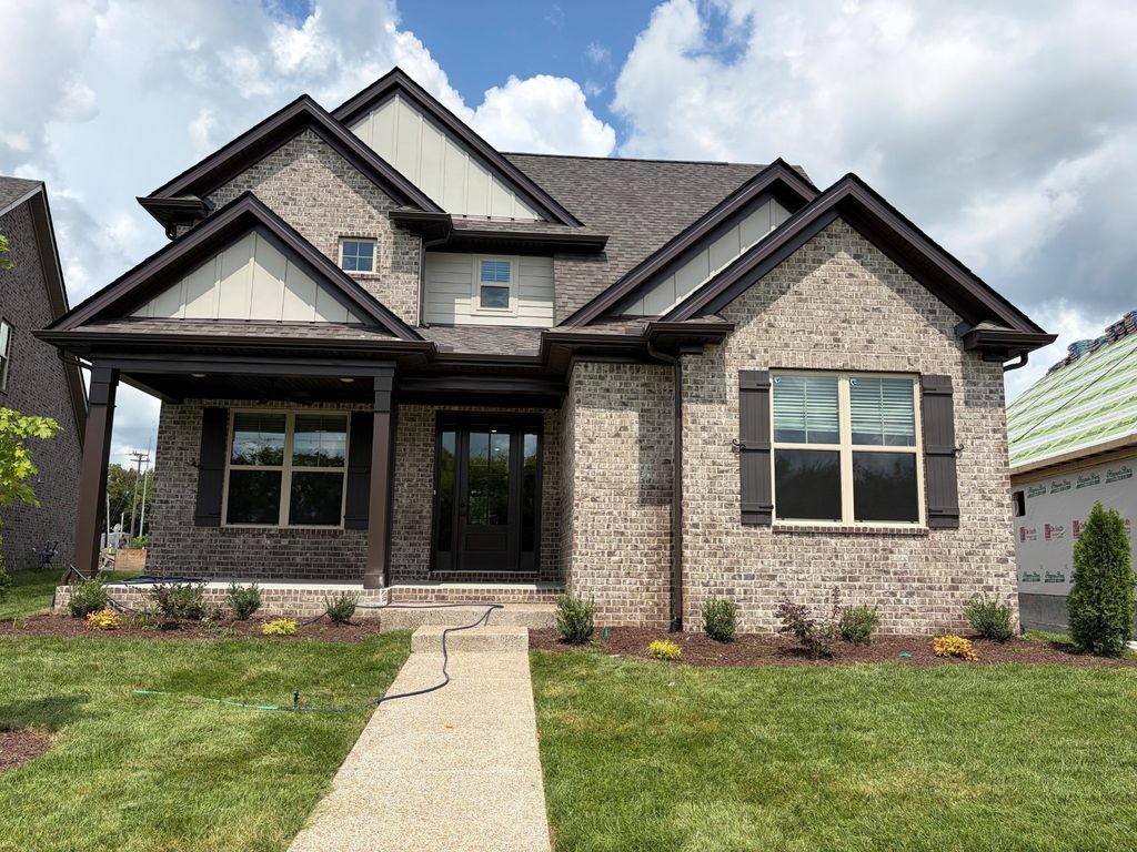2016 Kestrel Lane, Spring Hill