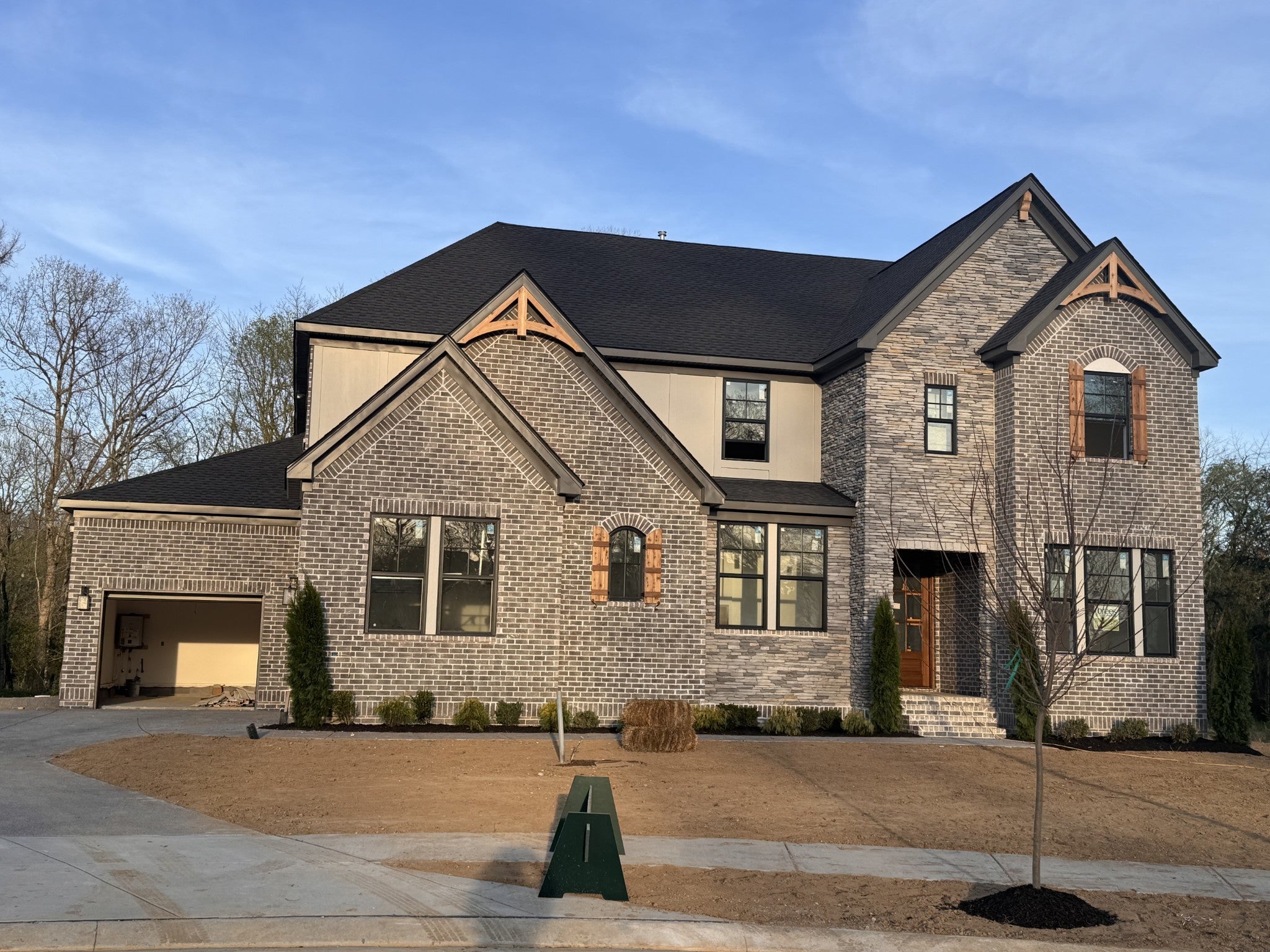 Photo of Listing #3153175