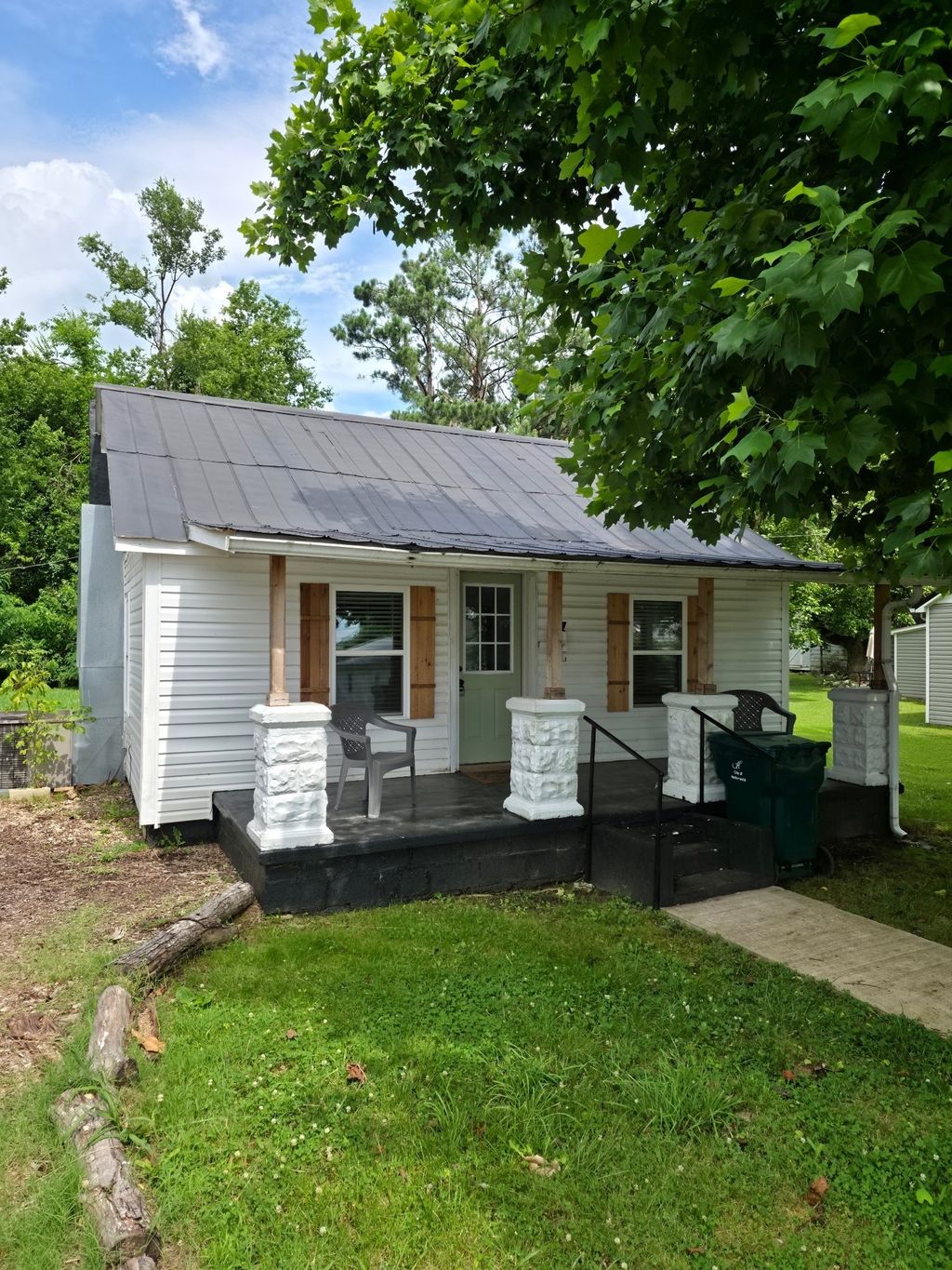 219 Cedar St, Hohenwald