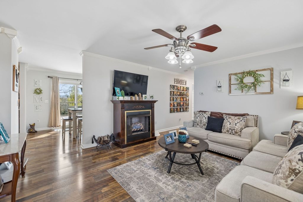 2910 Edge Park Ct, Columbia