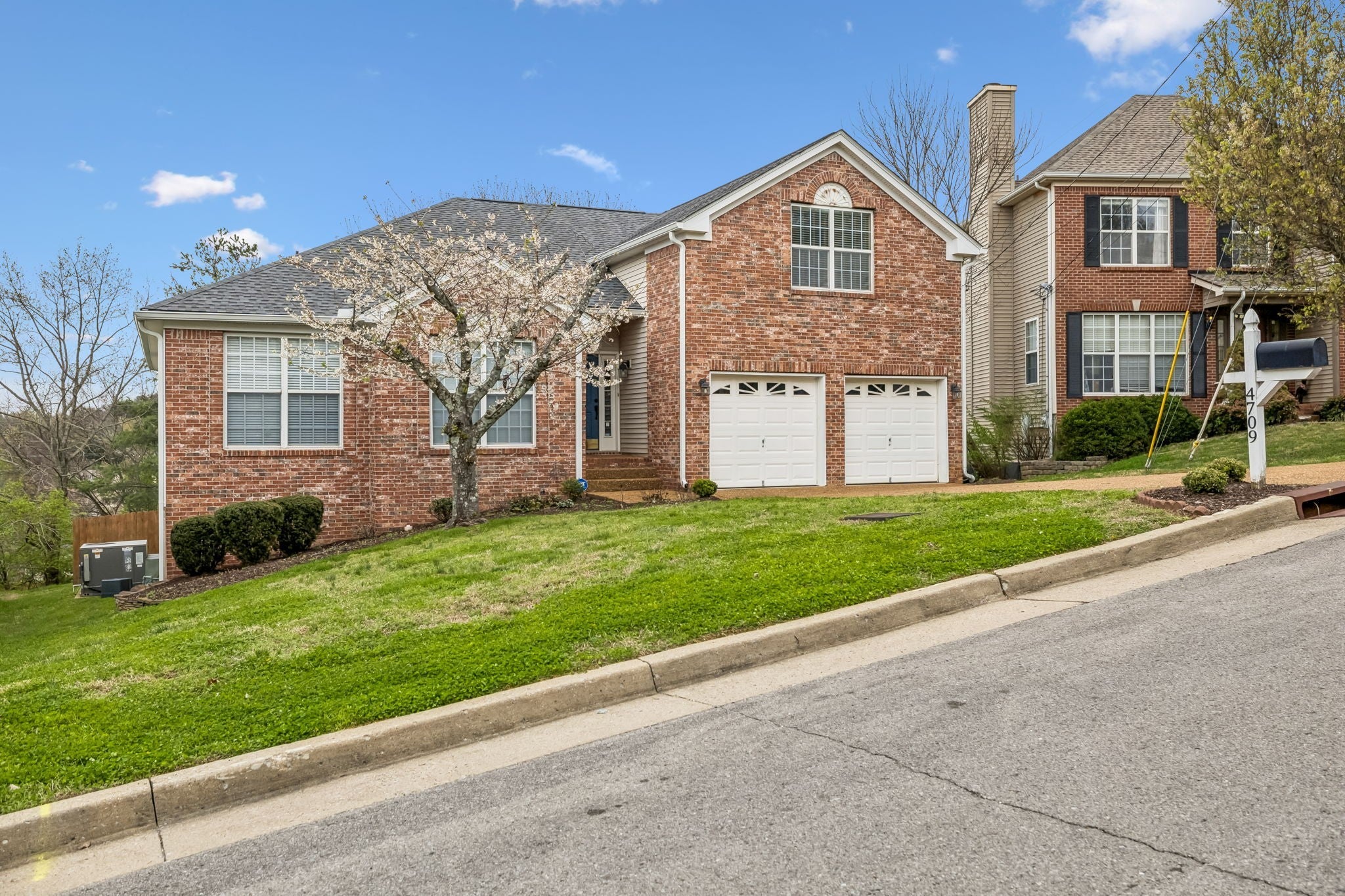 Photo of Listing #3155314