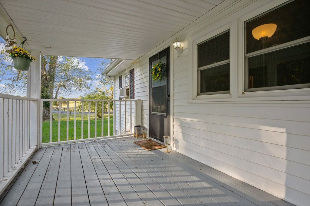 1155 Westfield Rd, Dickson