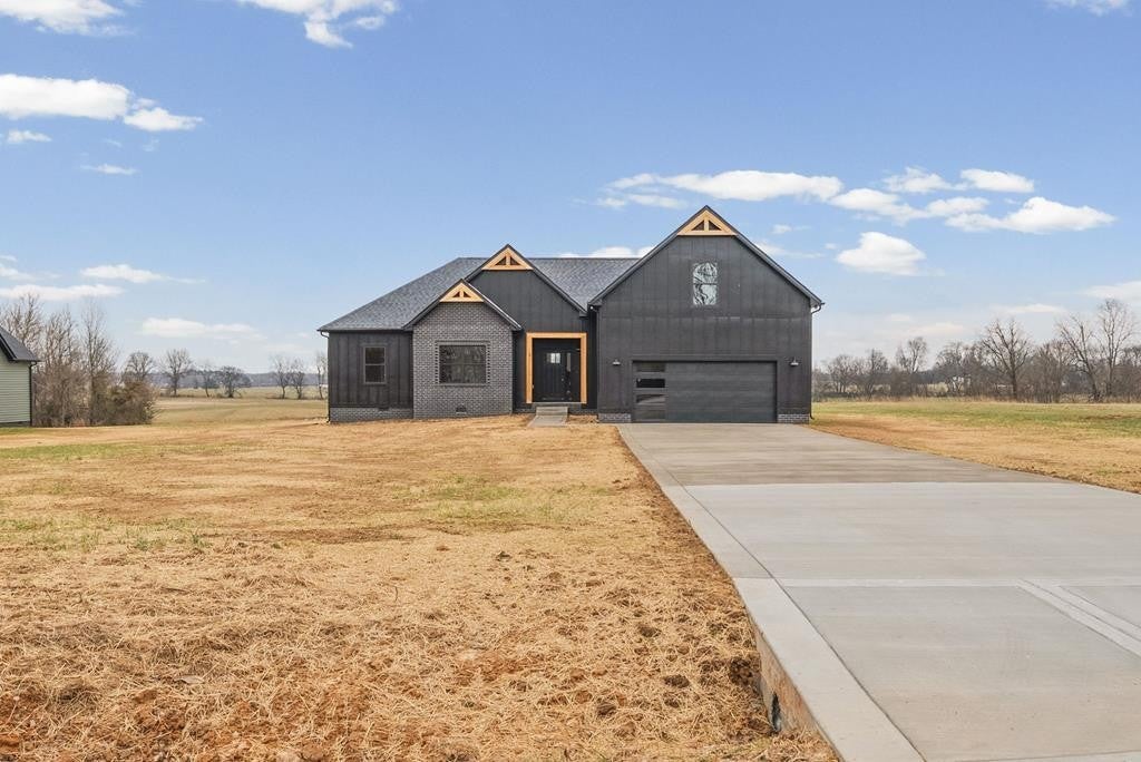 Photo of Listing #3155424