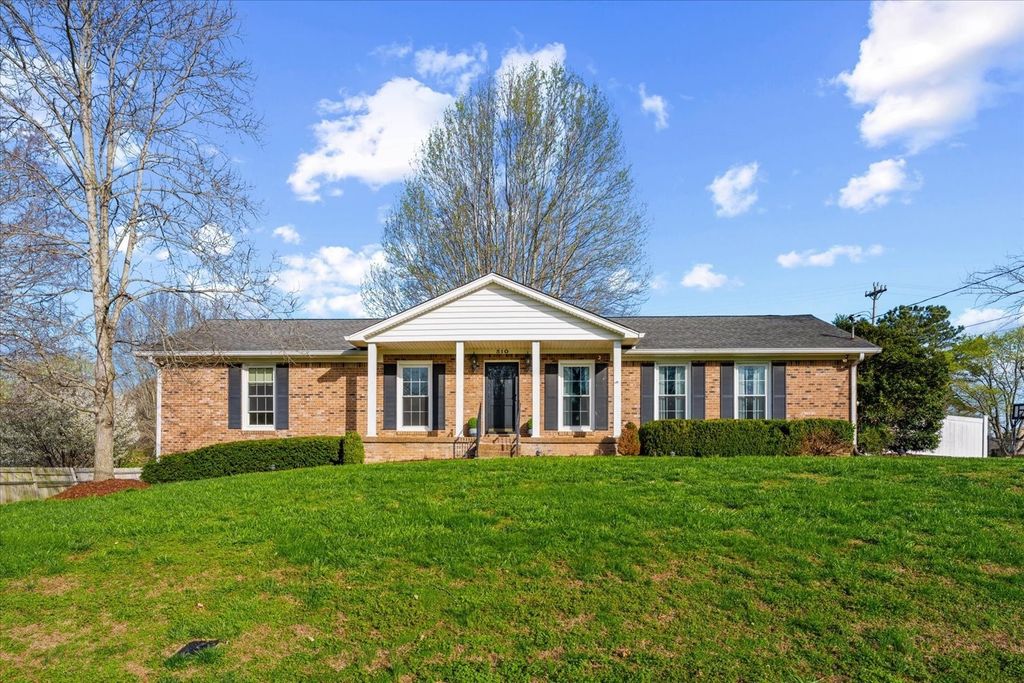 510 Hemingway Dr, Columbia