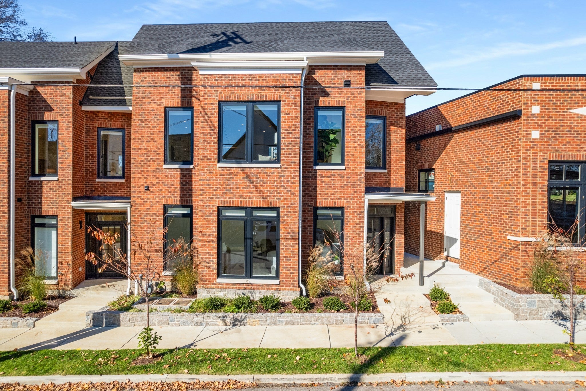 Photo of Listing #3155611