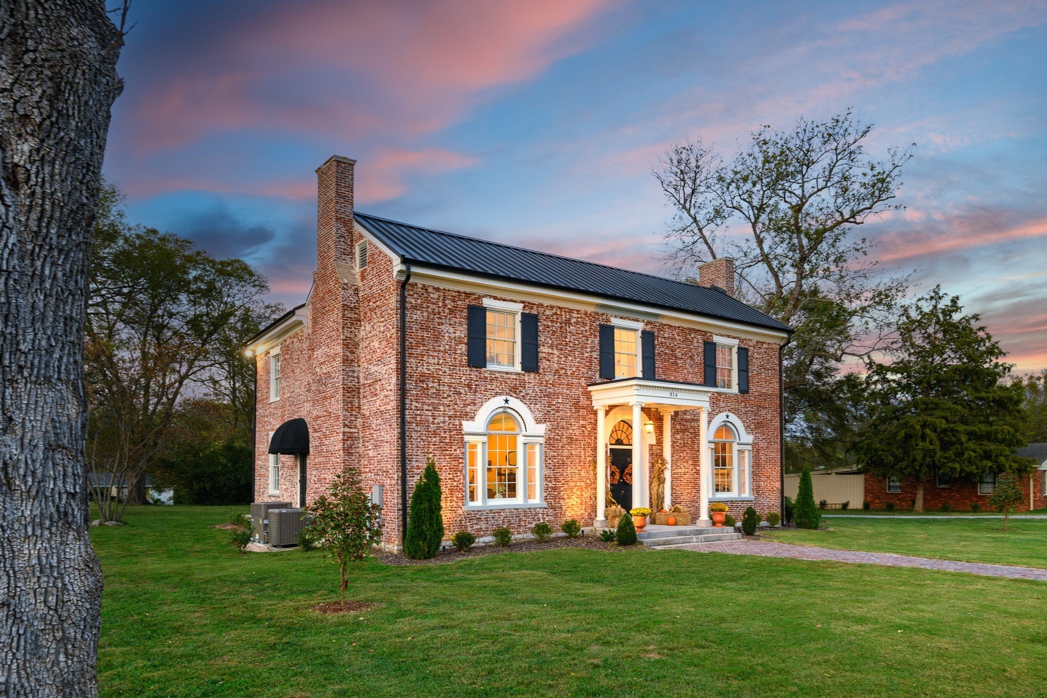 Photo of Listing #3155636