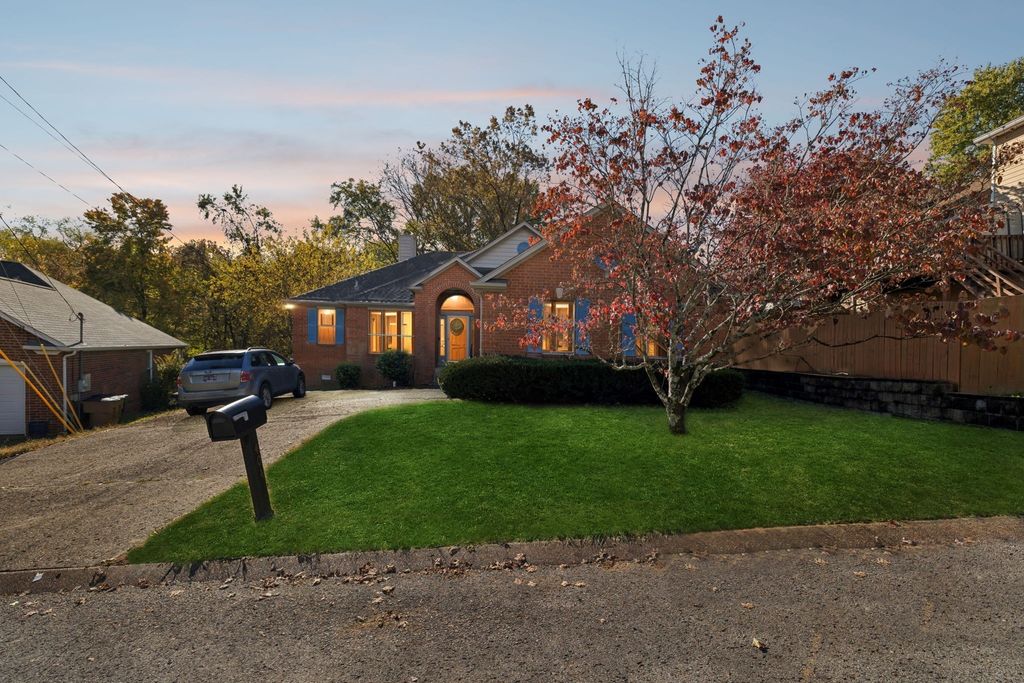 404 Black Mountain Dr, Antioch