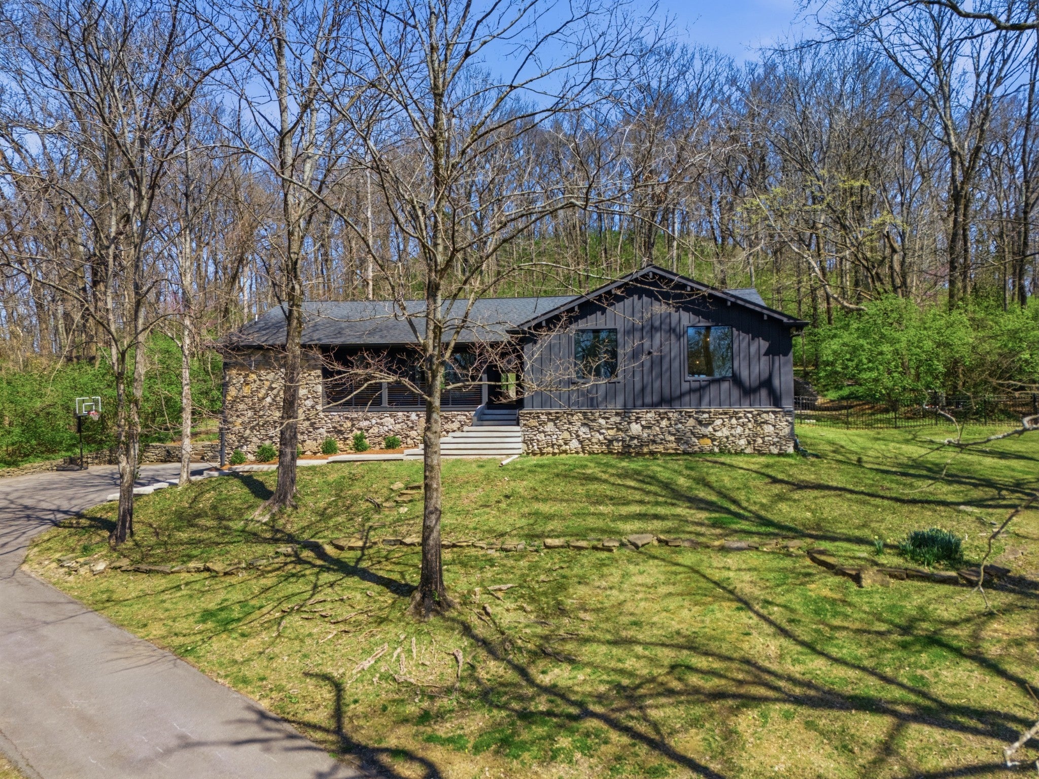 Photo of Listing #3155766