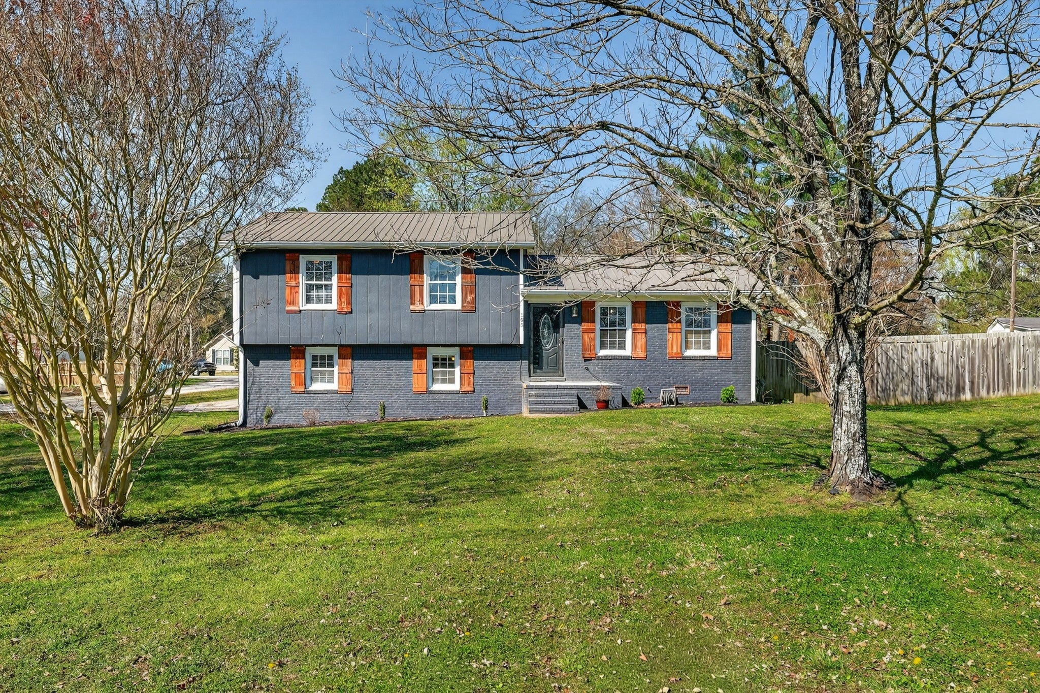 Photo of Listing #3155809