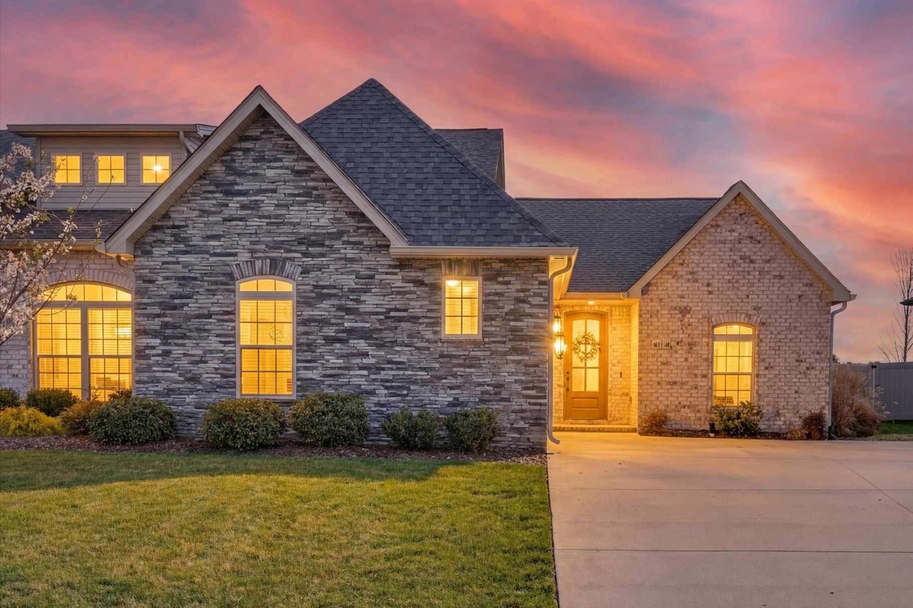 Photo of Listing #3155906