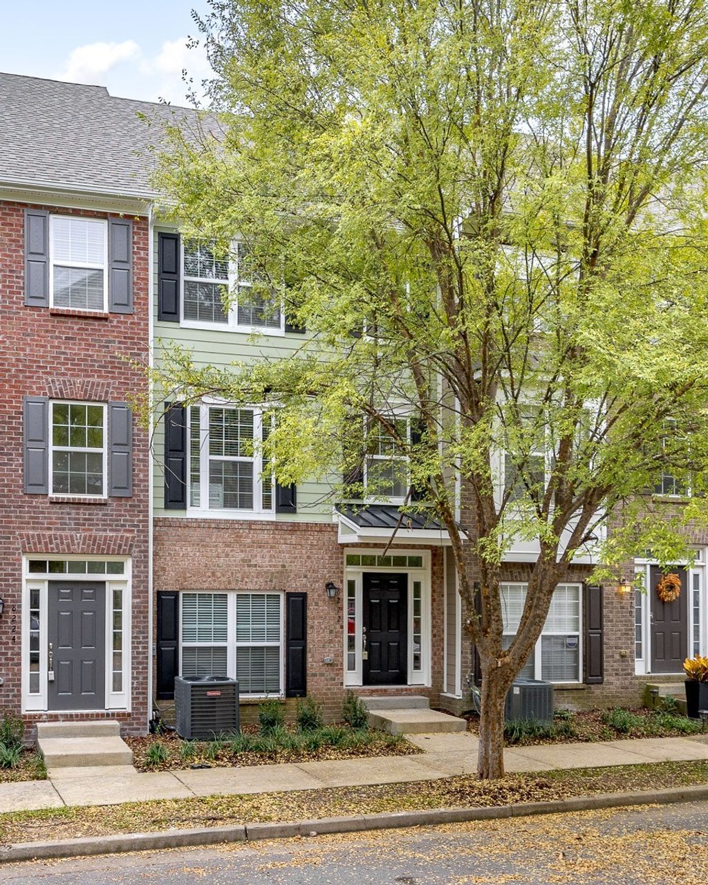 8222 Lenox Creekside Dr, Antioch
