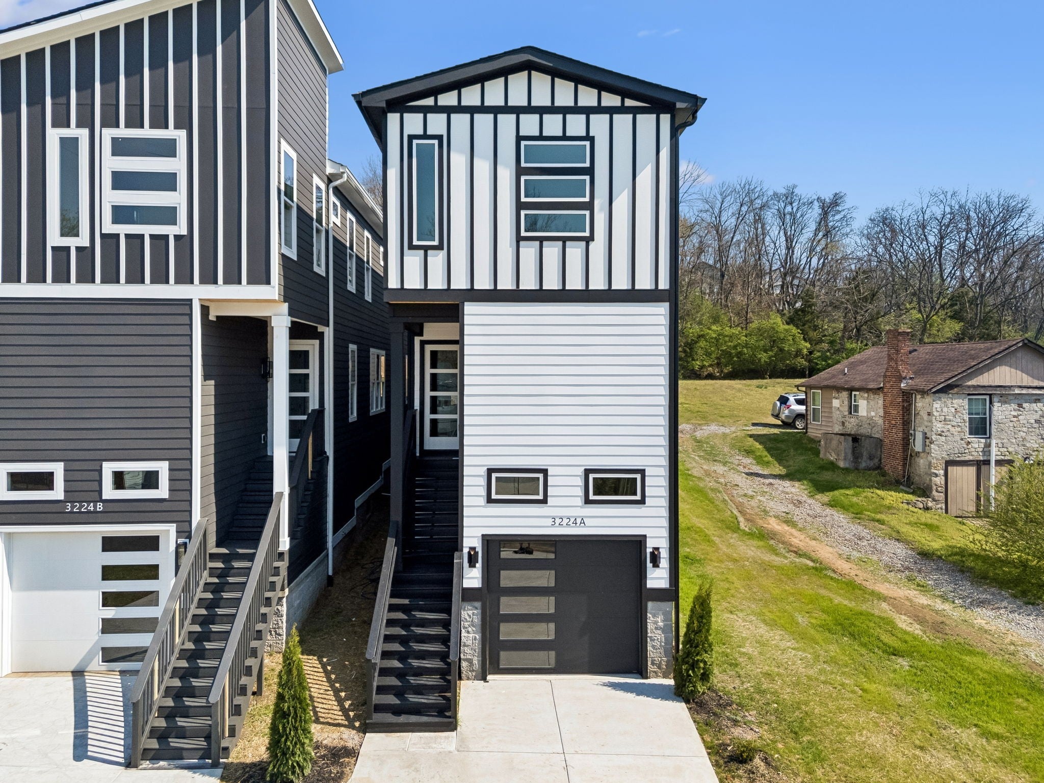 Photo of Listing #3156455