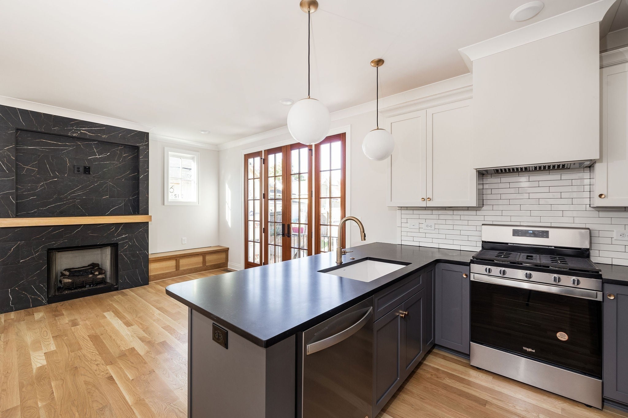 Photo of Listing #3156539