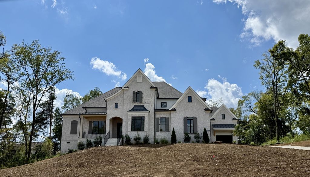 9906 Amarosa Court, Brentwood