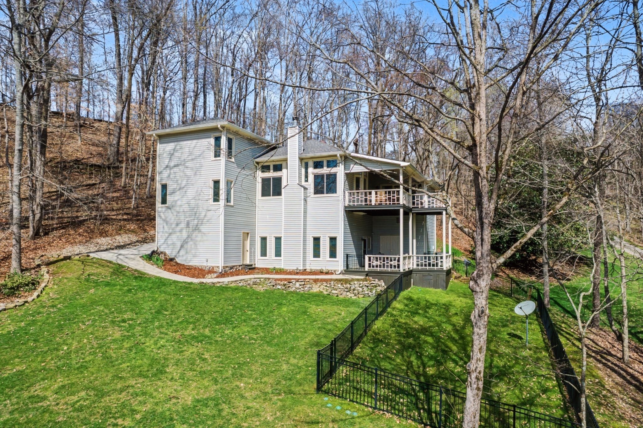 Photo of Listing #3158532