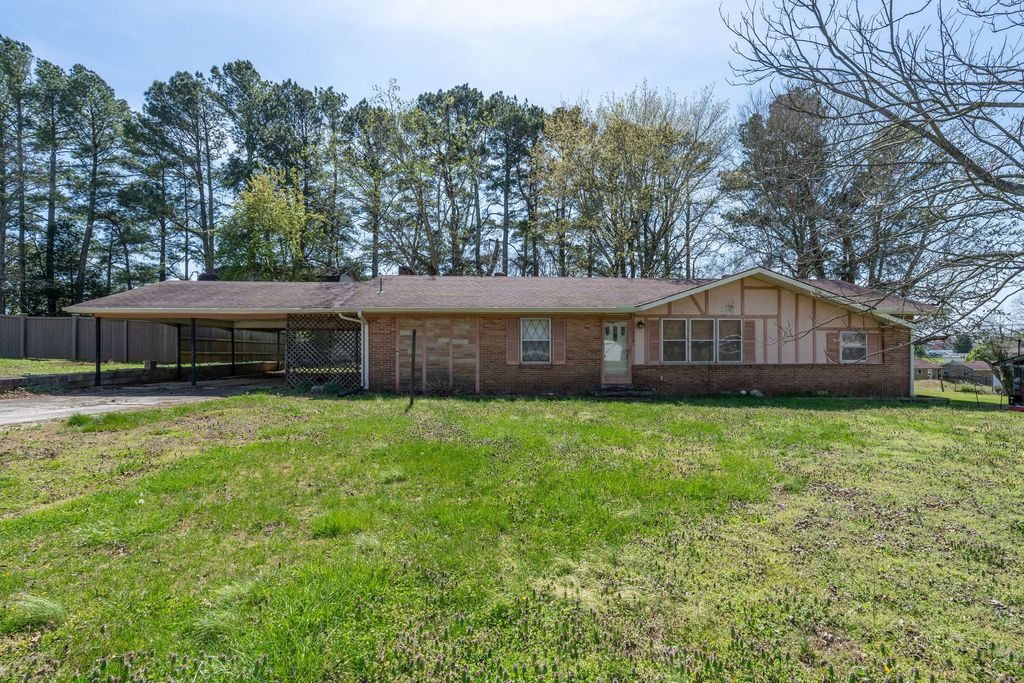 118 Park St, Loretto