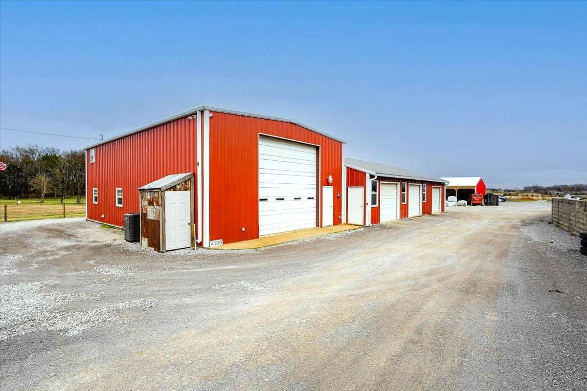 Photo of Listing #3158677