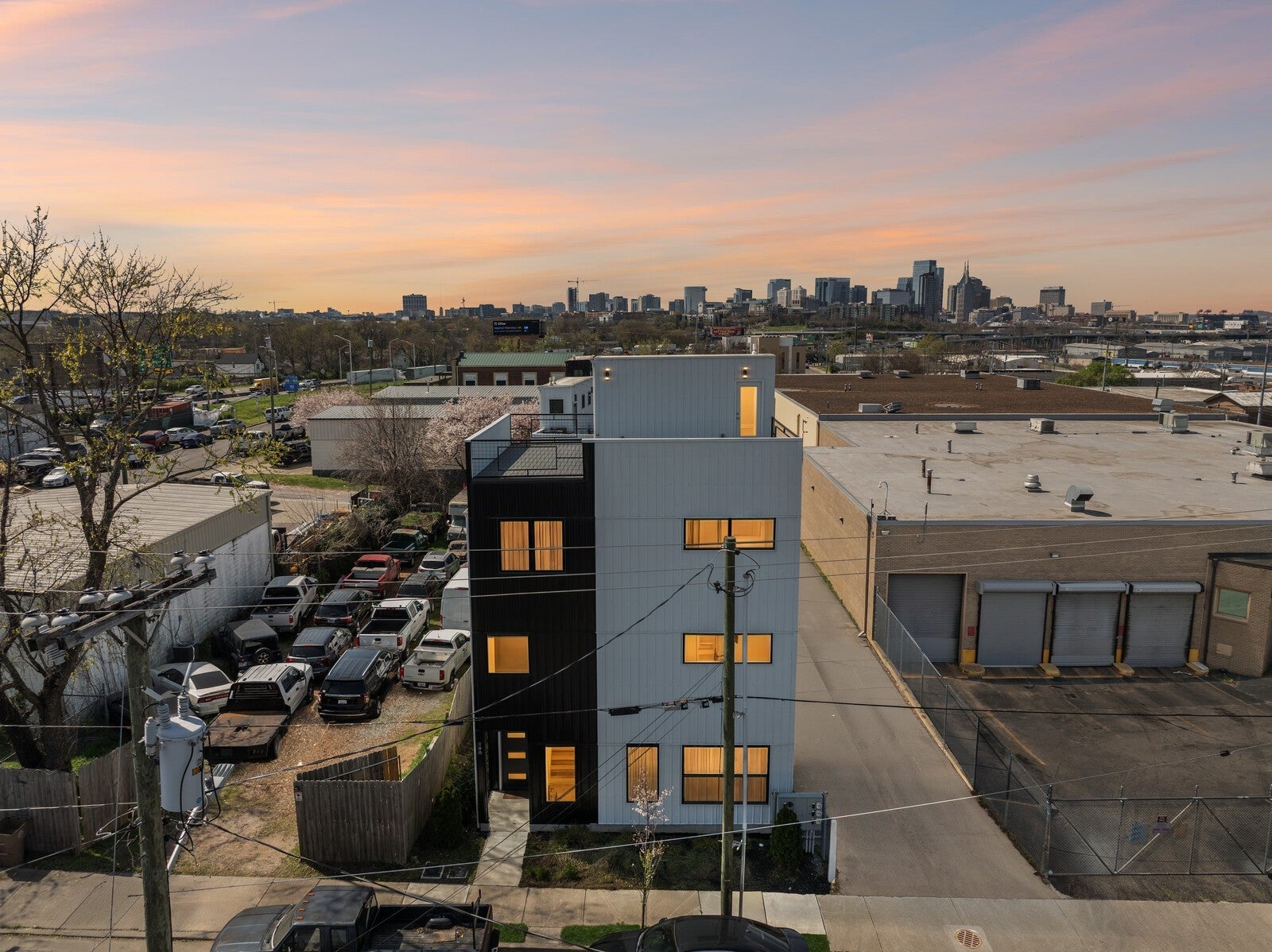 Photo of Listing #3159069