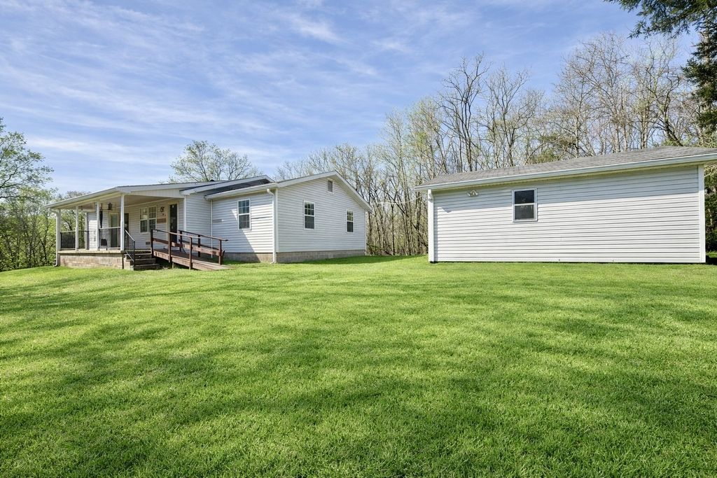 950 Sewell Branch Rd, Clifton