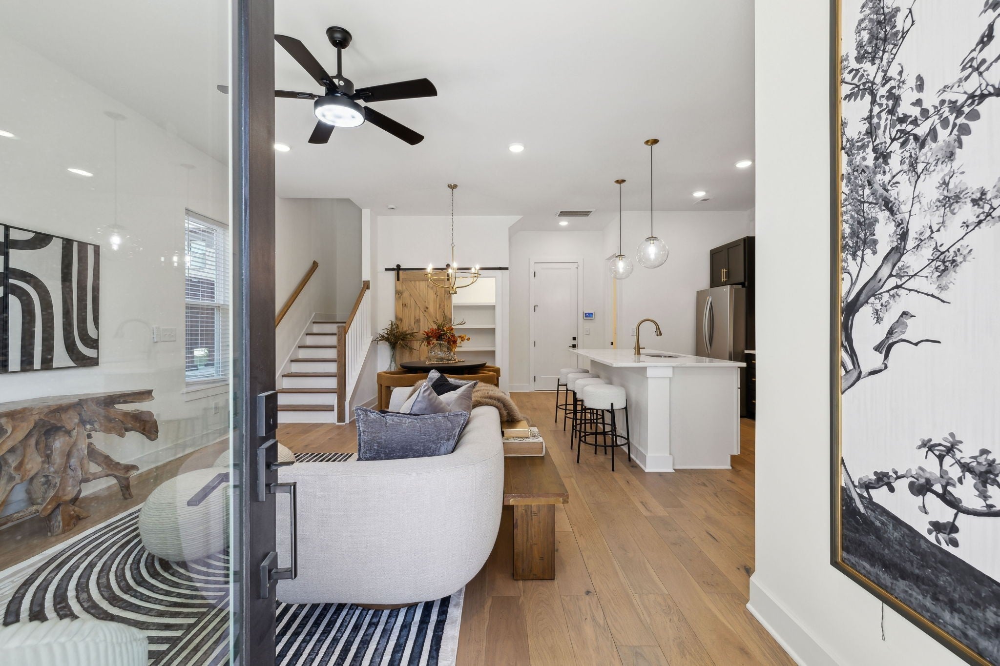 Photo of Listing #3159113