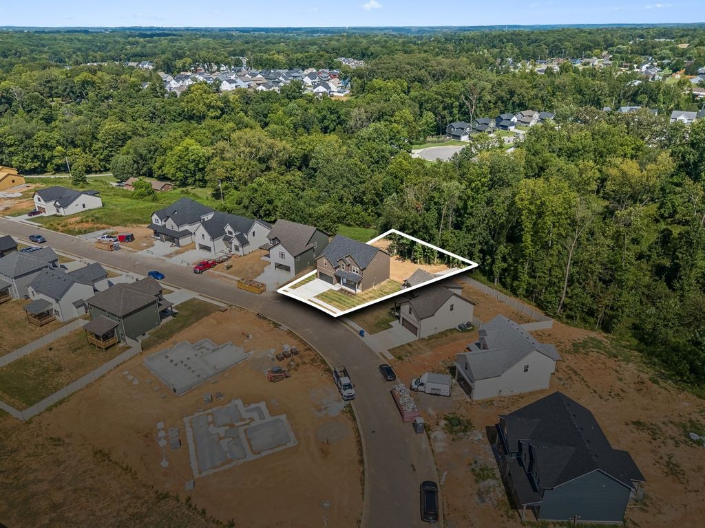 95 Sycamore Hill, Clarksville