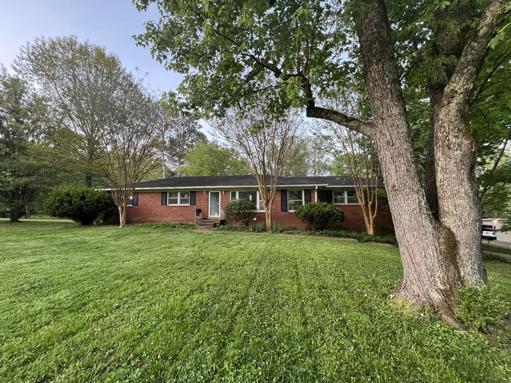111 Bobby Dr, Franklin
