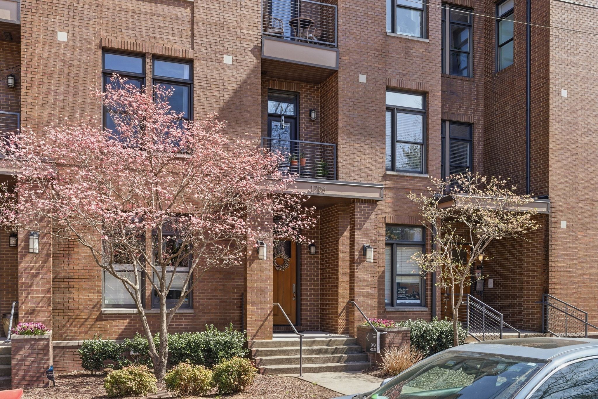 Photo of Listing #3159401